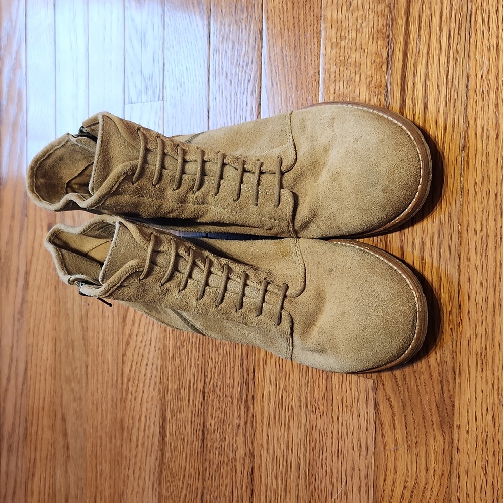 Splendid boots